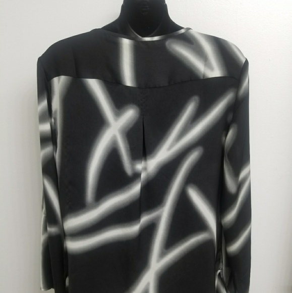 CHICO'S BLOUSE LONG SLEEVE SZ 0 - Picture 2 of 3